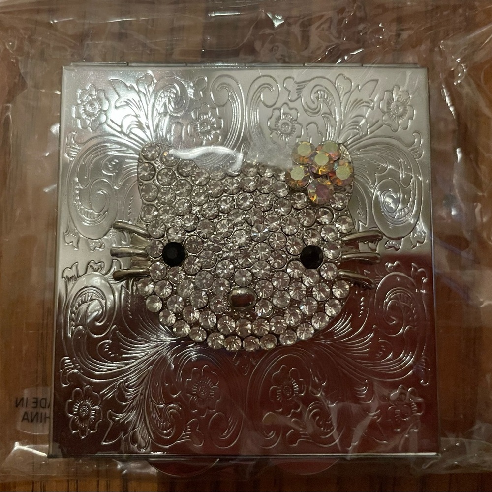Hello Kitty Silver Compact Mirror New in Package